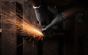 Aluminium laserschneiden - typische Herausforderungen und Lösungen
